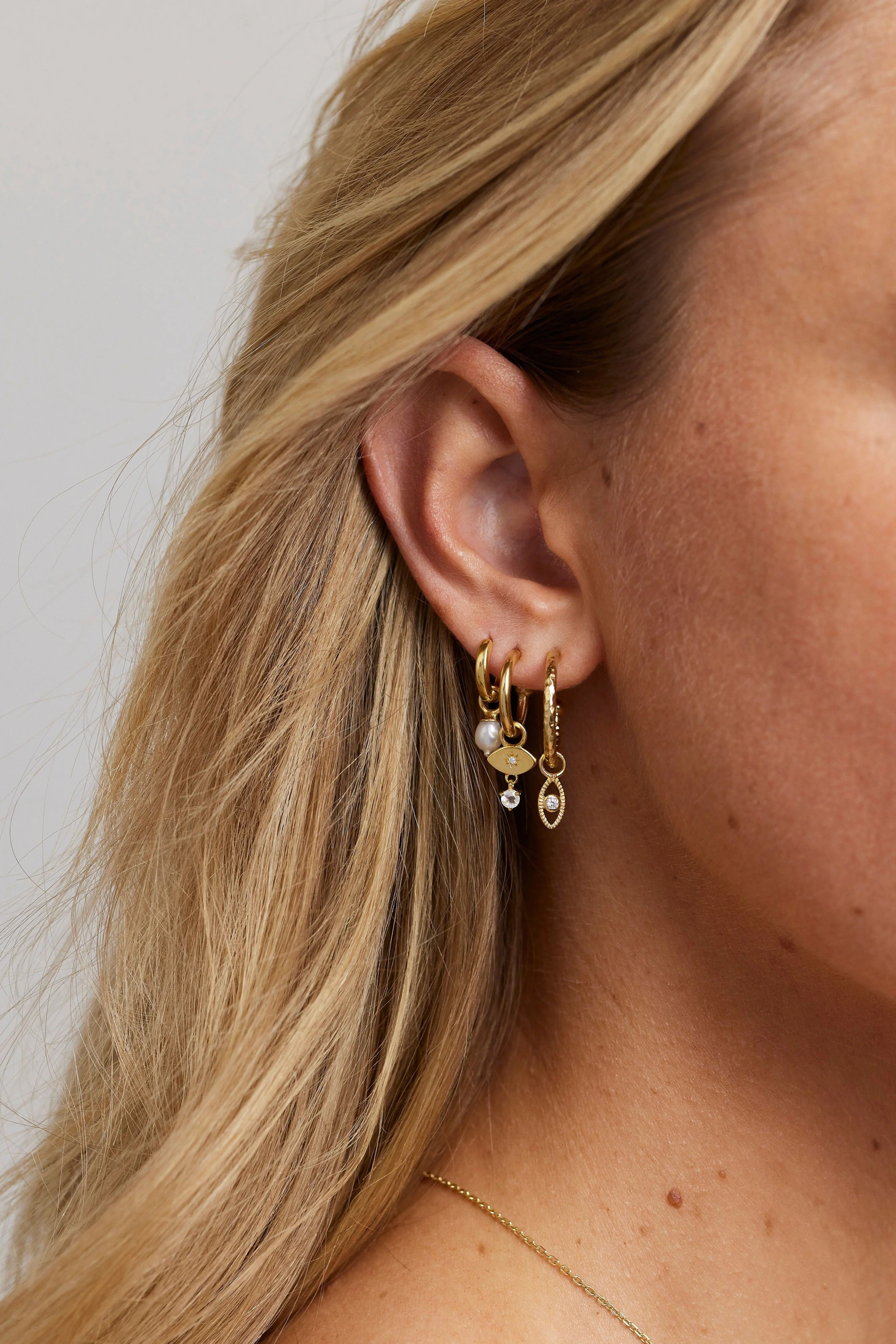 All Seeing Gold Charm - Image 3